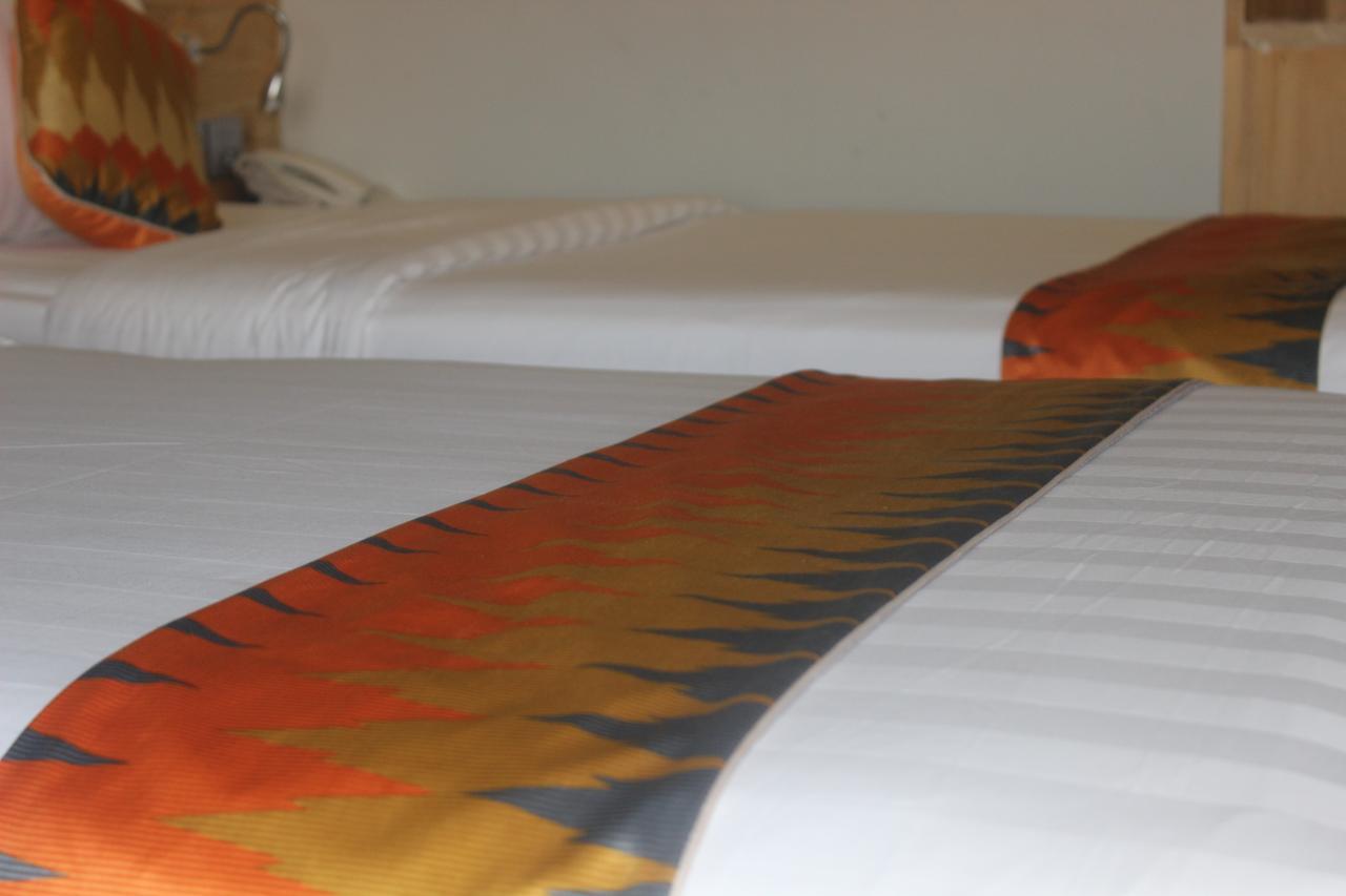 D'Max Hotel & Convention Lombok Praya Ngoại thất bức ảnh